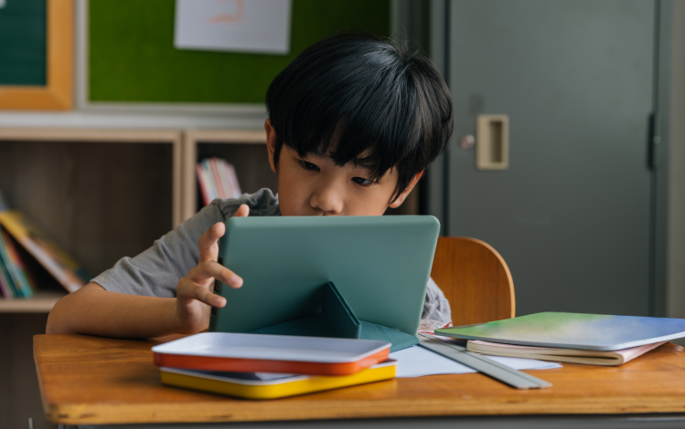 Mother helping daughter on computer - Power of Example Tech's Role in Closing the Digital Divide hero image